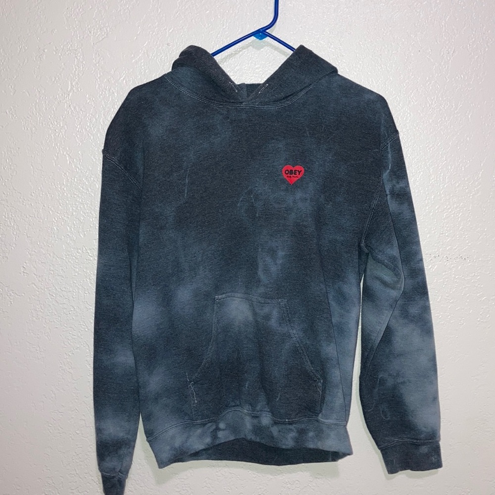 obey sweatshirt